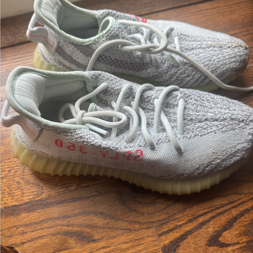 Yeezy Boost 350 V2 2017 blue tint